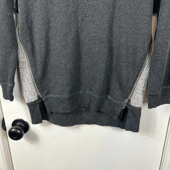 American Eagle 2 toned gray colorblock side zip pullover sweater. Size S - Picture 3 of 7